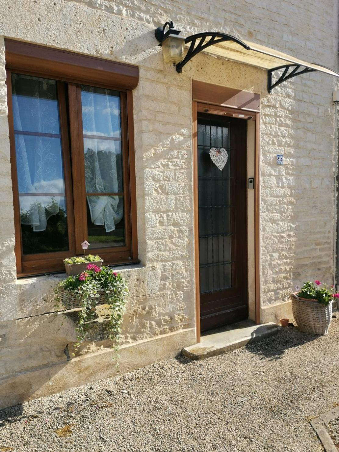 Au Pied Du Vignoble Champenois Ferienhaus Cunfin